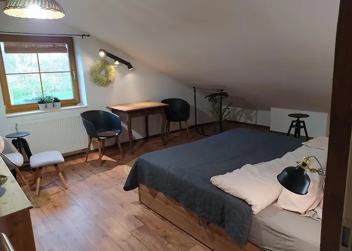U Pramenu * Počátky